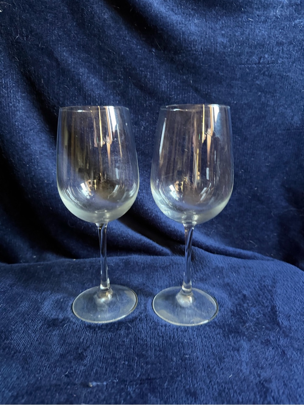 Clear Crystal Wine Glasses - Set of 2